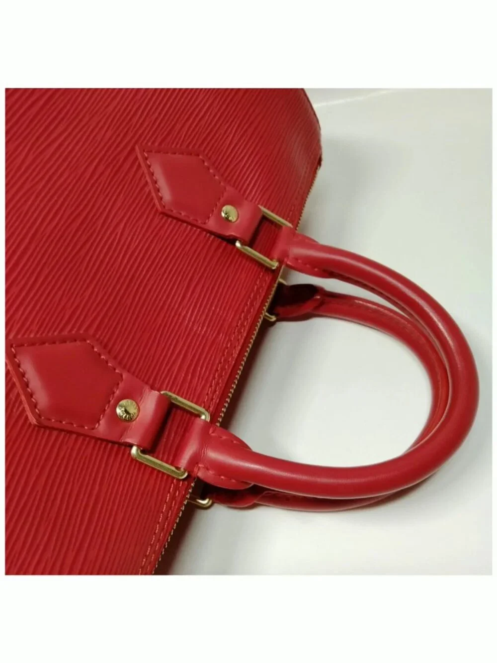 Authentic Louis Vuitton Speedy 25 Red Epi Leather Hand Bag - Picture 5 of 16